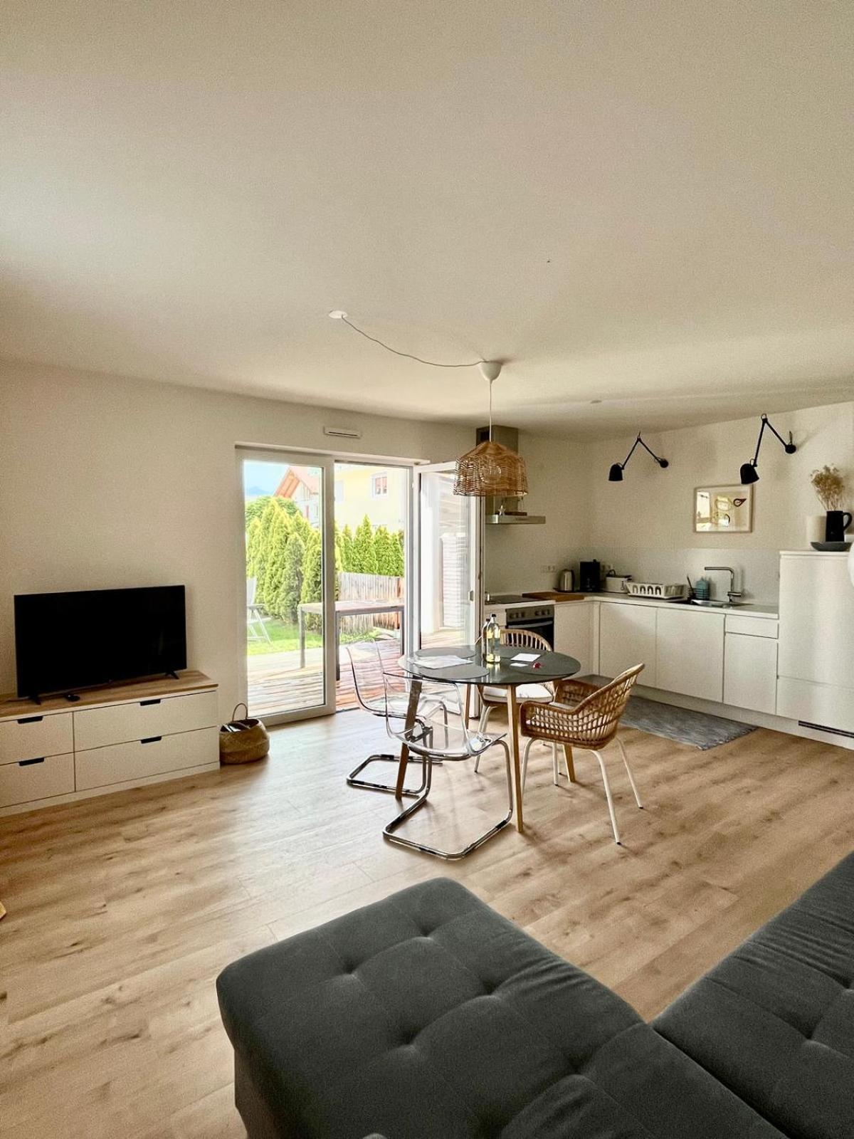 Ferienwohnung Am Bayrischen Meer Übersee Екстериор снимка